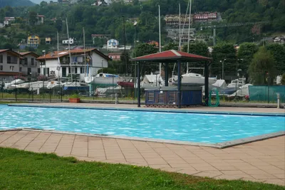 Camping Le Vele - Pool mit Ausblick