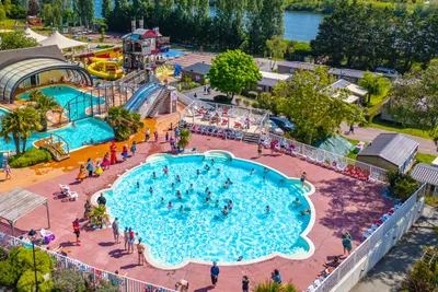 Camping Les Hautes Coutures - Freibad auf dem Campingplatz