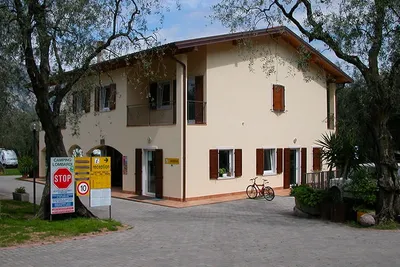 Camping Lombardi -  Campingplatz Rezeption