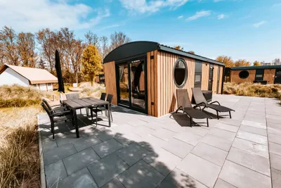 Camping Strandparadies  - Mobilheim mit Terrasse auf dem Campingplatz