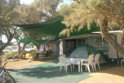 Camping Methoni - Wohnmobil- und  Wohnwagenstellplätze