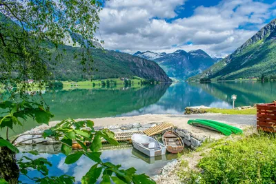 Mindresunde Camping - Boote und Kanus am See