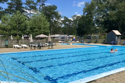 Molecaten Park De Koerberg - Freibad auf dem Campingplatz