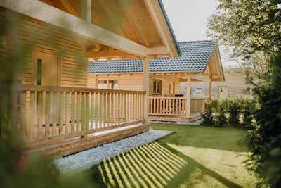 Natur-Camp Tannenfels  - Mobilheime mit Veranda auf dem Campingplatz