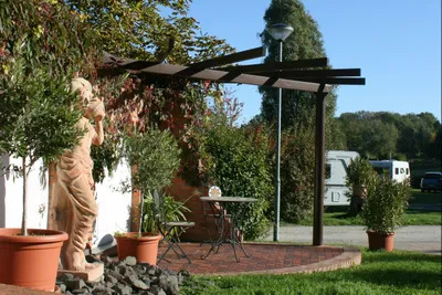 Natur- & AbenteuerCamping Bautzen - Stellplätze auf dem Campingplatz
