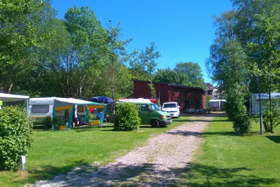 Naturcamping Kirchsee - Wohnmobil- und  Wohnwagenstellplätze auf der Wiese
