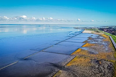 Nordsee-Camp Norddeich  - Blick über das Wattenmeer aus der Vogelperspektive