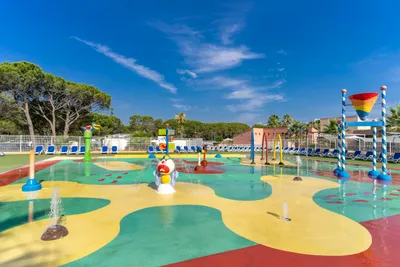 Oasis Village  Parc Saint James  Oasis Village  - Wasserspielplatz auf dem Campingplatz