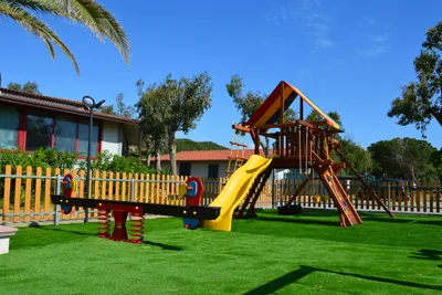 Camping Onda Azzurra  - Campinganlage mit Spielplatz und Rutsche 