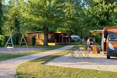 Onlycamp Camping Les Adoubes - Bild 2