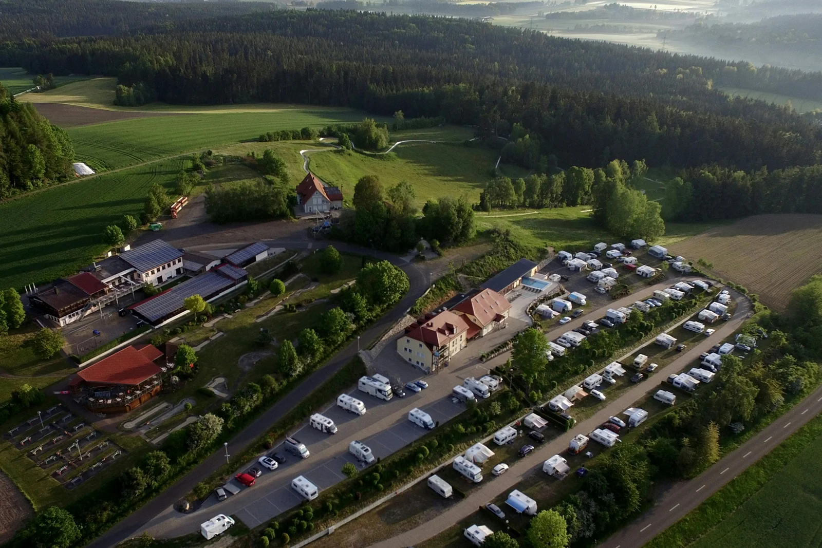 Panorama- & Wellness-Campingplatz Großbüchlberg