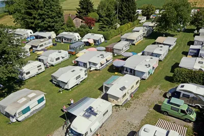 Campingplatz Rausenbach - Übersicht auf das gesamte Campingplatz Gelände 