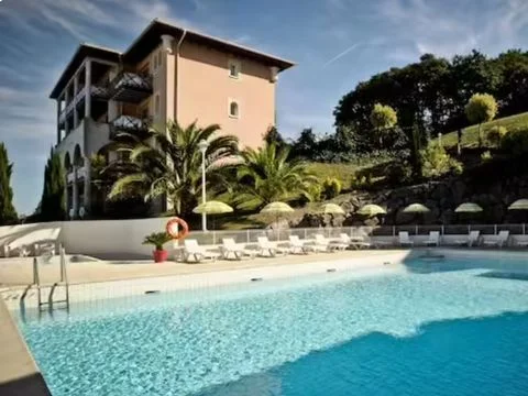 Residence Hôtelière Mer & Golf SokoEder
