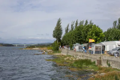Camping Rio Ulla  - Stellplätze vom Campingplatz am Fluss