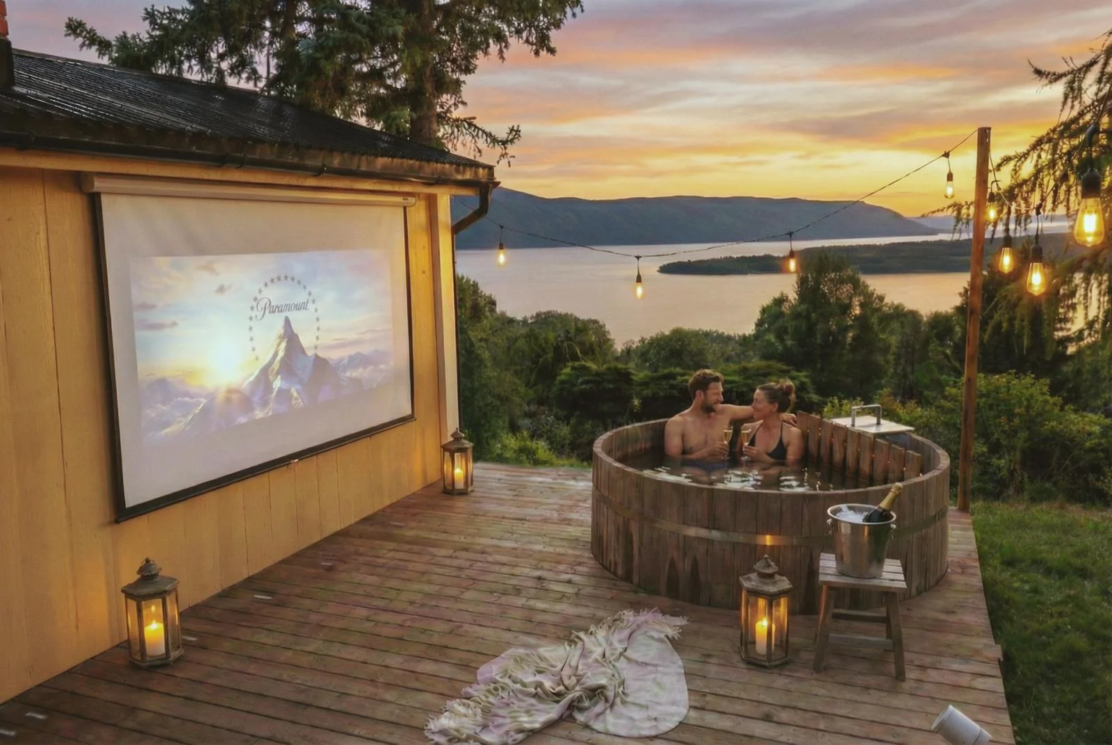 Romantic Getaway: Hot Tub