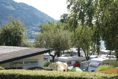 Seecamping Hoffmann  -  Wohnwagen- und Zeltstellplatz am Ossiacher See auf dem Campingplatz