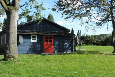 Seepark Ternsche - Mietbares Schwedenhaus am Seeufer auf dem Campingplatz