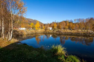 Snillfjord Camping - Lage am Wasser.jpg