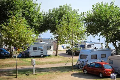 Camping Solcio -  Wohnwagenstellplätze auf dem Campingplatz
