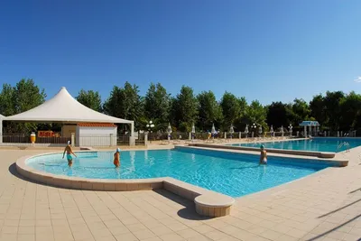 Camping Stella del Sud - Poolanlage auf dem Campingplatz
