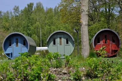 Störtebeker-Camp - Schlaffässer auf dem Campingplatz