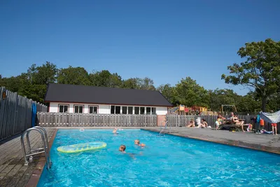 Stråvalla Camping - Freibad auf dem Campingplatz