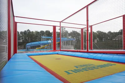 Camping tHemelke - Trampolin.jpg