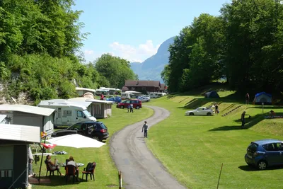 Camping Talacker  -  Wohnwagen- und Zeltstellplatz vom Campingplatz in den Alpen