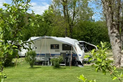 Campingplatz Rothenburg Tauber-Idyll - Wohnmobil- und Wohnwagenstandplätze auf der Wiese