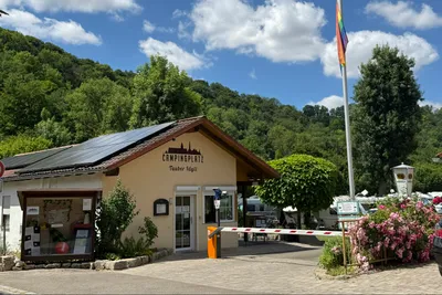 Campingplatz Rothenburg Tauber-Idyll - Einfahrt des Campingplatzes