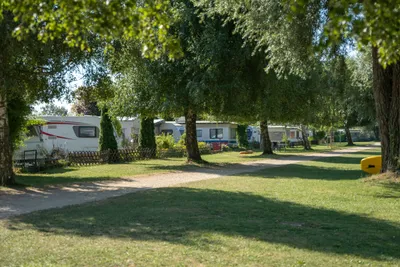 Tcs Camping La Tène Lac De Neuchâtel