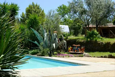 Camping Toca da Raposa - Pool im Freien auf dem Campingplatz