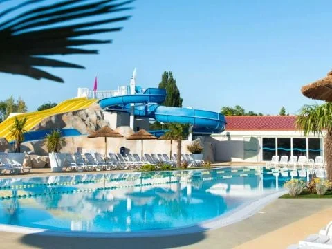 Tour Opérateur et particuliers sur camping Les Charmettes - Funpass non inclus