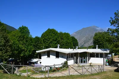 Camping Valle Gesso  -  Sanitärgebäude vom Campingplatz