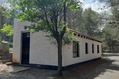 Camping Villa de Viver  -  Sanitärgebäude vom Campingplatz