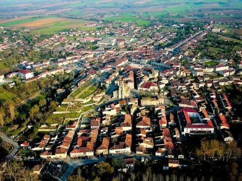 VVF Villages - Pays du Gers - Mauvezin