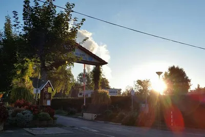 Wellness-Rheinpark-Camping - Eingang zum Campingplatz
