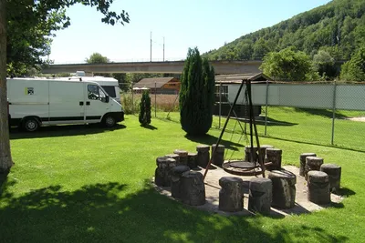 Camping Wiggerspitz  - Lagerfeuer Stelle auf dem Campingplatz