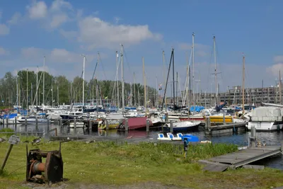 WSV Almere Haven - Stellplaetze mit Haven-Blick