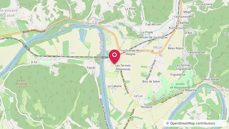 Aire CAMPING-CAR PARK de Vézac, châteaux en Périgord