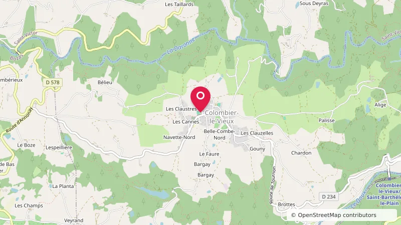 Aire de camping-car Colombier le Vieux.