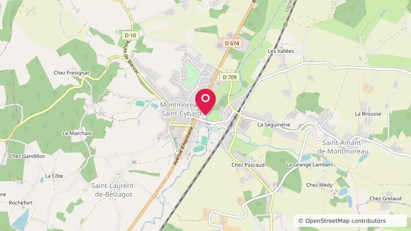 Aire de services camping-cars de Montmoreau-Saint-Cybard