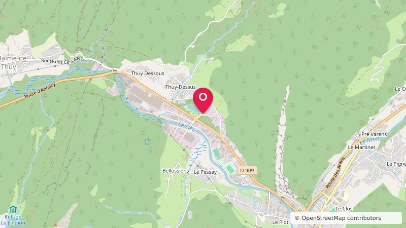 Aire de stationnement camping-car au Lac de Thuy