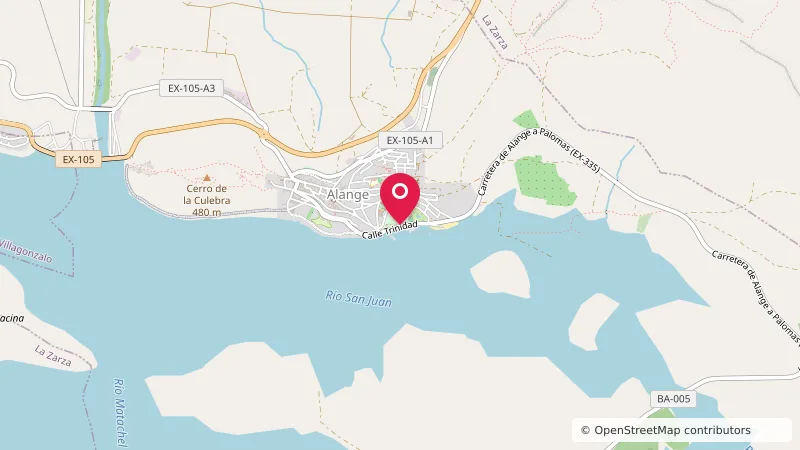 Aparcamiento día y noche con servicios de aguas. Alange