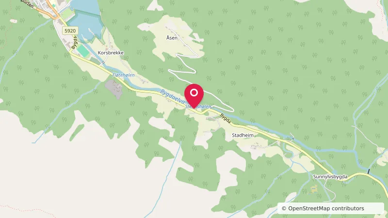 Stadheimfossen Camping & Hytter